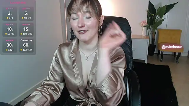 Crystal-dreamt online show from 05.13.26