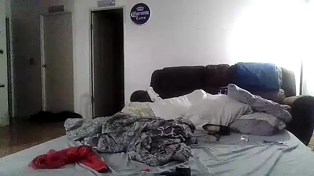 Snapshot of KatDaddie9886 chatting on 02.18.25 KatDaddie9886 online show from 02.18.25