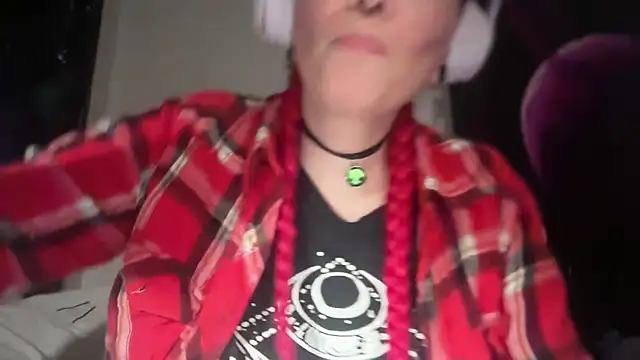 Snapshot of FRRANNKIE chatting on 06.18.26 FRRANNKIE online show from 06.18.26