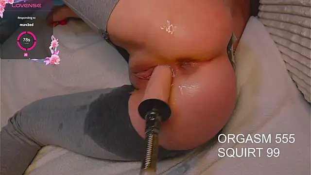 Snapshot of Alissaasex chatting on 01.13.26 Alissaasex online show from 01.13.26