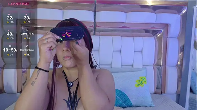 valkiria moore online show from 02.06.26