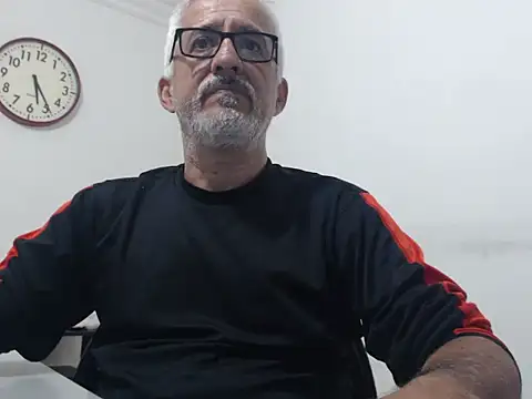 Snapshot of cenizo10124 chatting on 12.02.24 cenizo10124 online show from 12.02.24