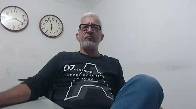 Snapshot of cenizo10124 chatting on 12.16.24 cenizo10124 online show from 12.16.24