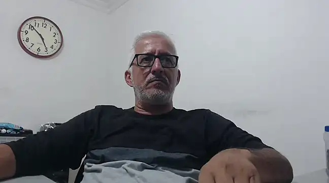 Snapshot of cenizo10124 chatting on 12.18.24 cenizo10124 online show from 12.18.24