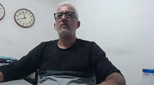 Snapshot of cenizo10124 chatting on 12.19.24 cenizo10124 online show from 12.19.24