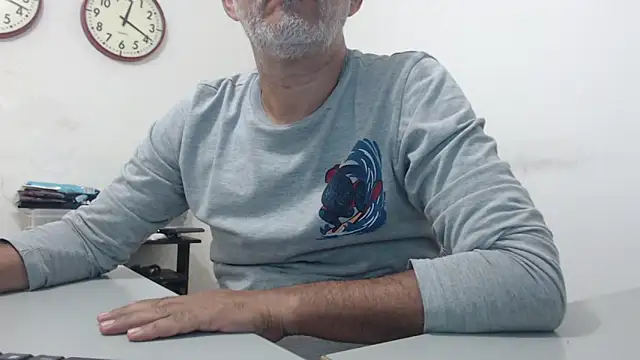 Snapshot of cenizo10124 chatting on 12.19.24 cenizo10124 online show from 12.19.24