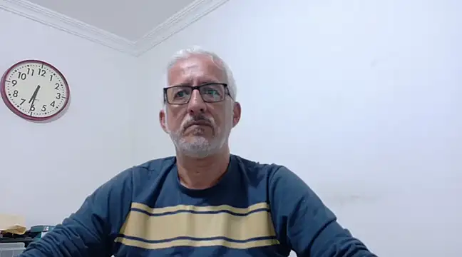 Snapshot of cenizo10124 chatting on 01.15.25 cenizo10124 online show from 01.15.25