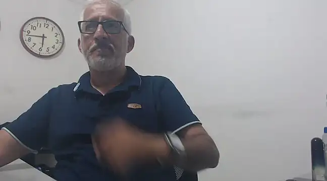 Snapshot of cenizo10124 chatting on 02.23.25 cenizo10124 online show from 02.23.25