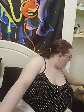 Snapshot of Sexycurvyemilyy chatting on 06.26.26 Sexycurvyemilyy online show from 06.26.26