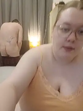 Snapshot of Sexycurvyemilyy chatting on 07.26.26 Sexycurvyemilyy online show from 07.26.26