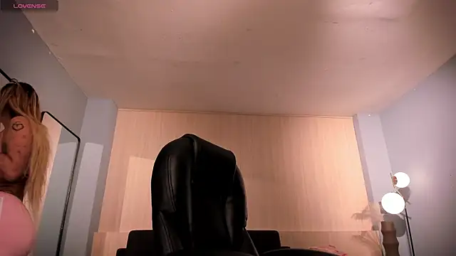 SophiePalmer online show from 07.17.26