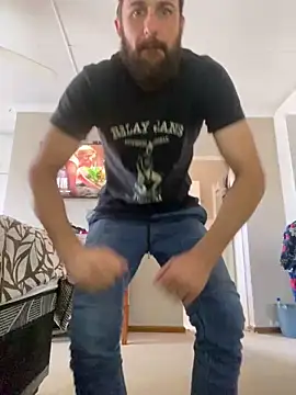 Snapshot of Dieselxxx09 chatting on 10.29.25 Dieselxxx09 online show from 10.29.25