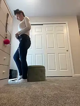 Snapshot of DominiqueX0 chatting on 02.19.25 DominiqueX0 online show from 02.19.25