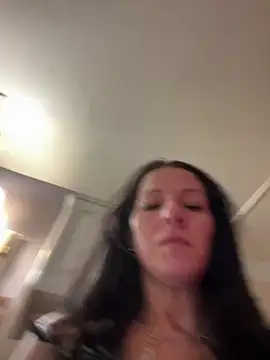 Snapshot of DominiqueX0 chatting on 02.01.26 DominiqueX0 online show from 02.01.26