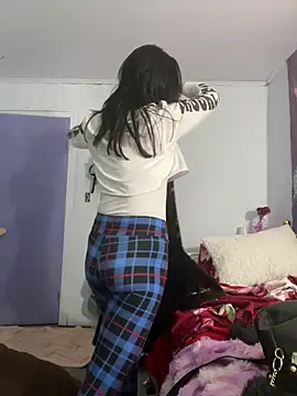 Snapshot of DominiqueX0 chatting on 02.18.26 DominiqueX0 online show from 02.18.26