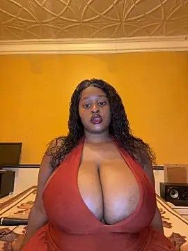 Snapshot of KnockoutBestie chatting on 11.19.25 KnockoutBestie online show from 11.19.25