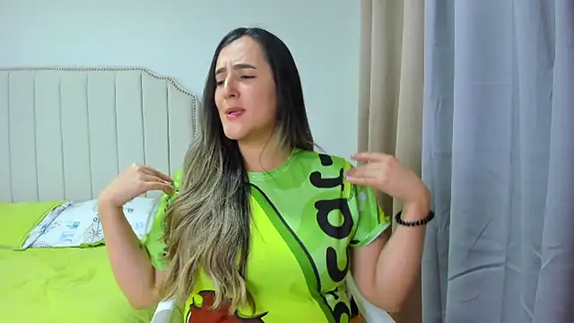 Snapshot of Hanna86 chatting on 02.15.26 Hanna86 online show from 02.15.26