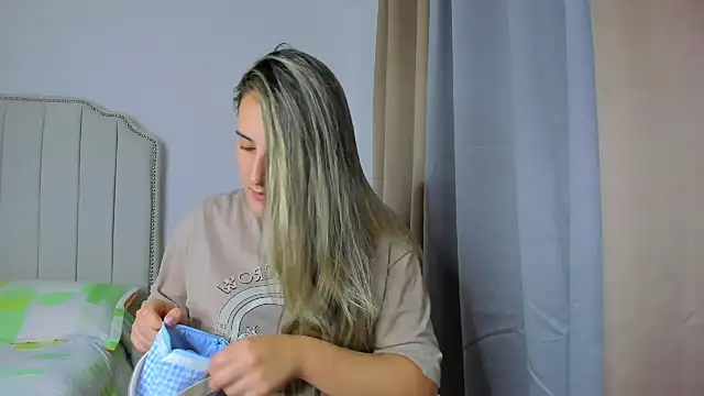 Hanna86 online show from 04.25.26