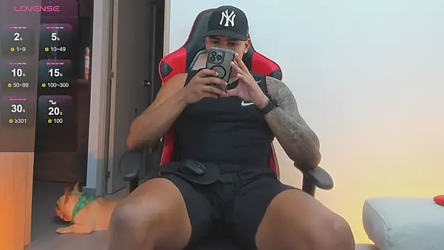 Snapshot of christiansex01 chatting on 01.08.26 christiansex01 online show from 01.08.26