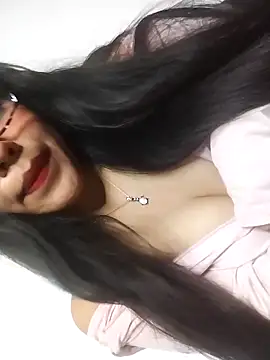 Snapshot of Umaru_uwu chatting on 11.17.25 Umaru uwu online show from 11.17.25