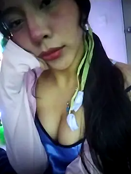 Snapshot of Umaru_uwu chatting on 12.05.25 Umaru uwu online show from 12.05.25