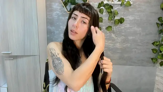 Mhelanny2 online show from 05.20.26