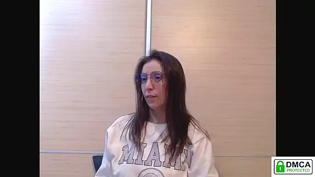 Sophi Cute online show from 04.18.26