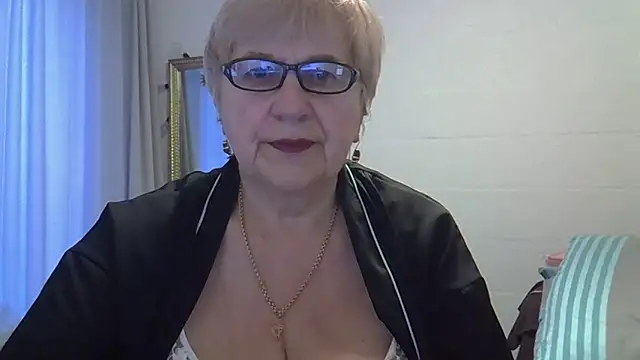 Snapshot of SweetCherry27 chatting on 03.13.26 SweetCherry27 online show from 03.13.26