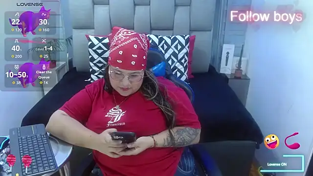 evelin zaens online show from 12.21.25