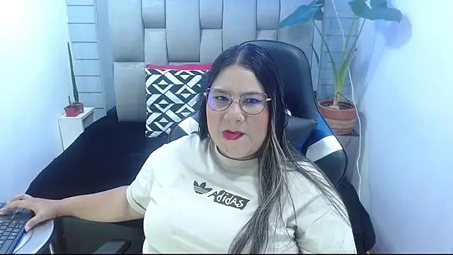 evelin zaens online show from 06.24.26
