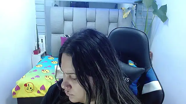 evelin zaens online show from 07.18.26