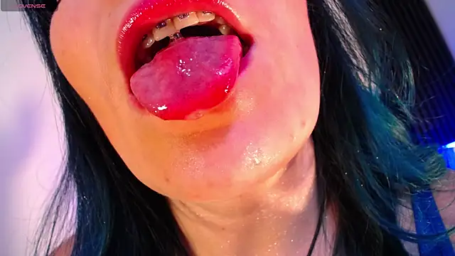 alicia moom online show from 05.12.26