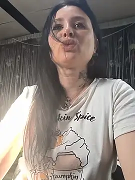 KikiXRed online show from 05.25.26