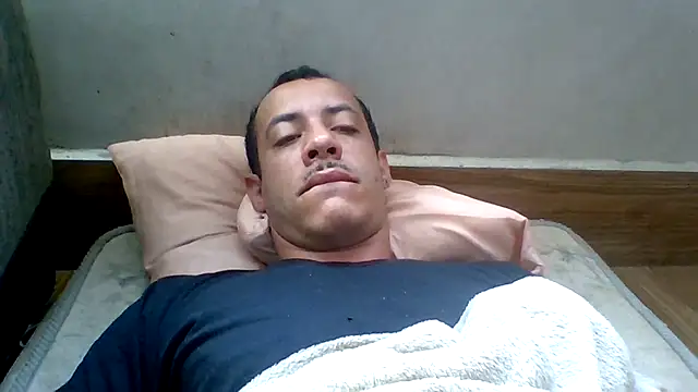 Snapshot of MachoScorpionCaralho chatting on 05.27.26 MachoScorpionCaralho online show from 05.27.26