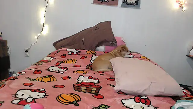 Cupcakecutie449 online show from 10.29.25