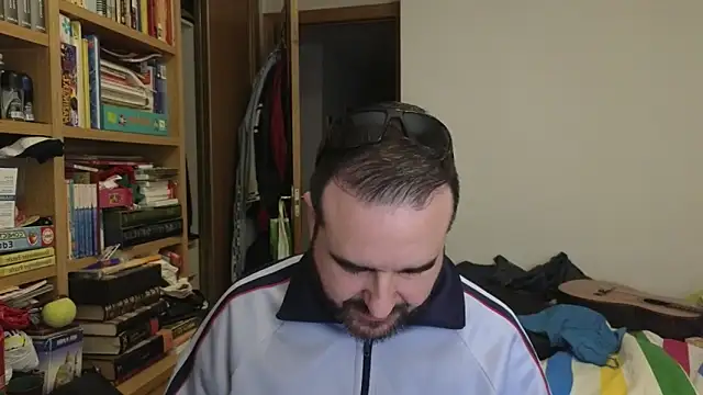 curiosillo83 online show from 04.09.26