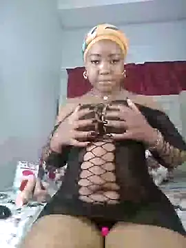 Snapshot of Sexypresh302 chatting on 12.18.24 Sexypresh302 online show from 12.18.24