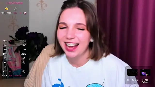 KindHazelHere  online show from 03.05.25