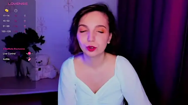 KindHazelHere  online show from 11.20.25