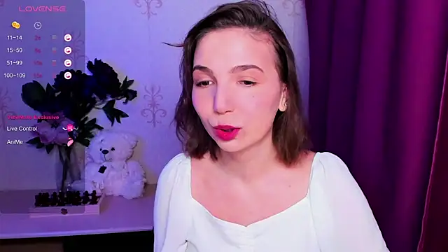 KindHazelHere  online show from 02.10.26