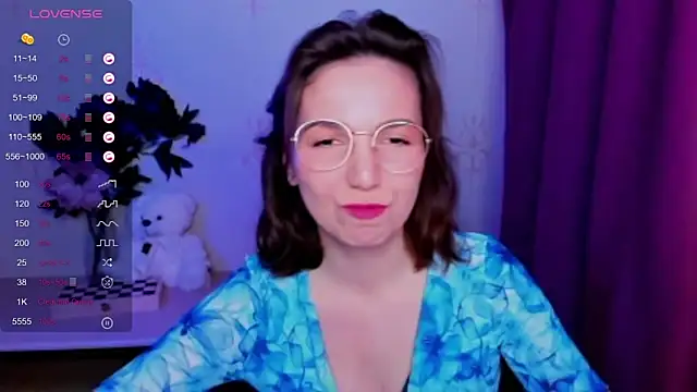 KindHazelHere  online show from 04.18.26