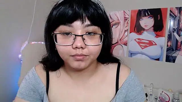 Snapshot of Moertomlly chatting on 02.07.25 Moertomlly online show from 02.07.25