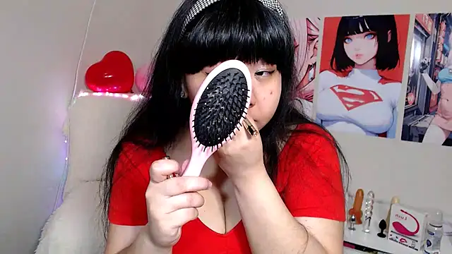 Snapshot of Moertomlly chatting on 03.13.25 Moertomlly online show from 03.13.25