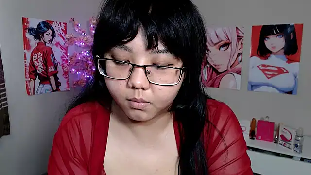 Snapshot of Moertomlly chatting on 09.22.25 Moertomlly online show from 09.22.25