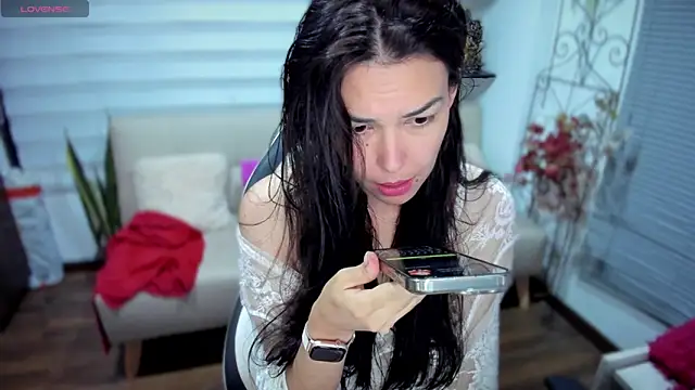 Lunlunera online show from 12.22.25