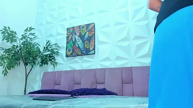 Hellen Sky online show from 02.27.25