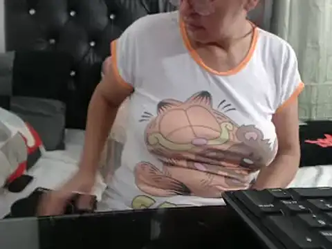 Snapshot of jellyfishhot chatting on 02.16.25 jellyfishhot online show from 02.16.25