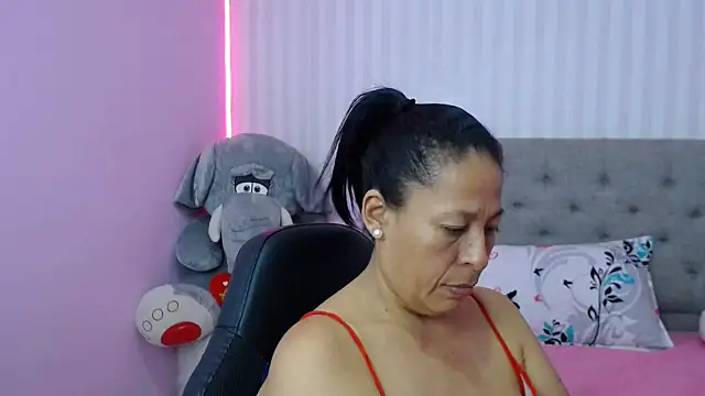 Snapshot of mature_martina chatting on 01.24.25 mature martina online show from 01.24.25