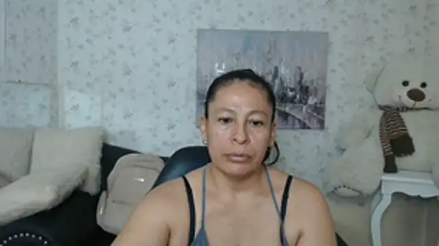 mature martina online show from 06.04.26