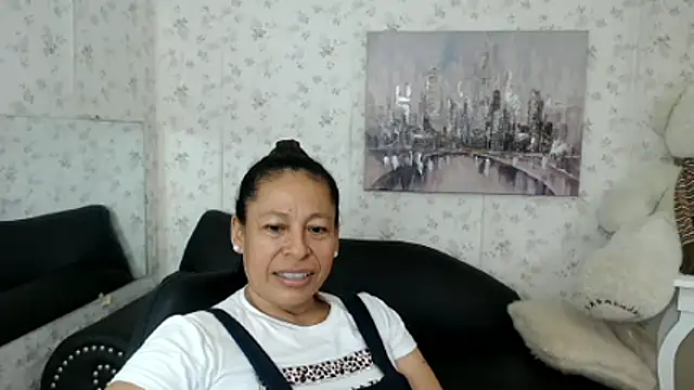 mature martina online show from 06.12.26